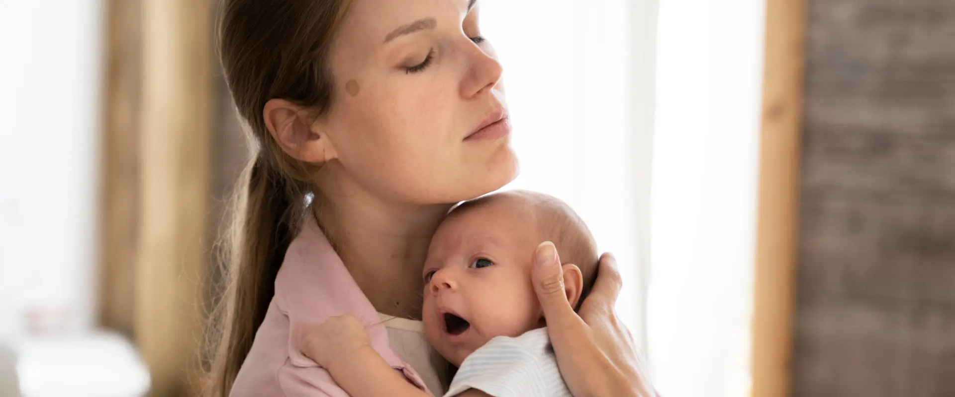 Singhiozzo nel neonato: come farlo passare e perché succede